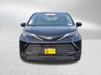 Certified 2024 Toyota Sienna LE video 2