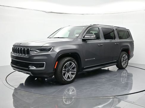 Used 2024 Jeep Wagoneer L Series II image 1