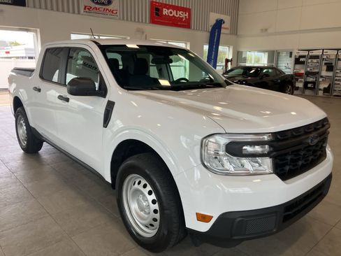 Used 2024 Ford Maverick XL FWD image 3