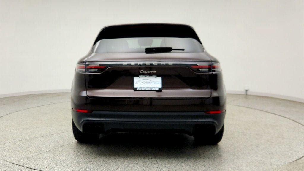 Used 2022 Porsche Cayenne Platinum Edition AWD/4WD image 6