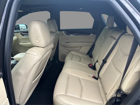 Used 2017 Cadillac XT5 Luxury AWD/4WD image 31