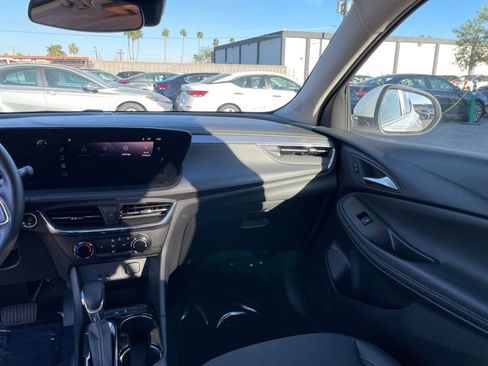 Used 2025 Buick Encore GX Preferred FWD image 35