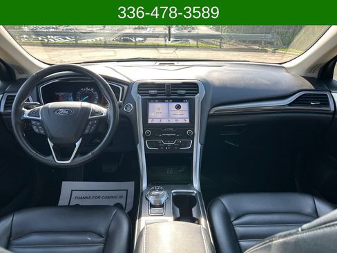 Used 2019 Ford Fusion SEL FWD image 17