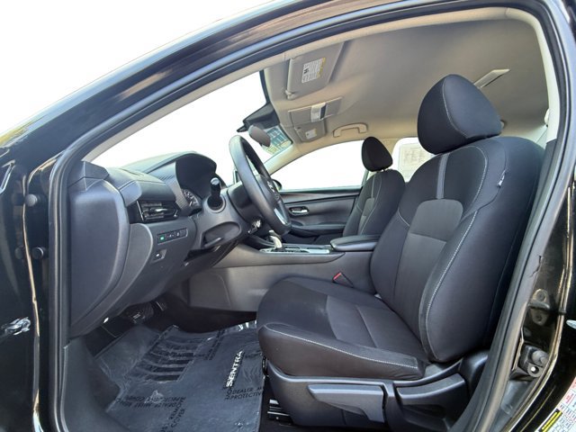 Used 2024 Nissan Sentra SV FWD image 10