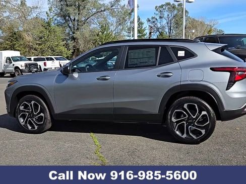 New 2026 Chevrolet Trax RS image 8