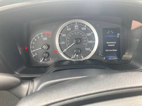 Used 2022 Toyota Corolla LE FWD image 10