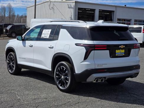 New 2026 Chevrolet Traverse LT w/ Sun and Wheel Package image 19