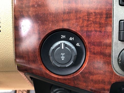 Used 2011 Ford F250 King Ranch w/ FX4 Off Road Pkg image 35