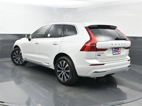 Used 2023 Volvo XC60 B5 Plus w/ Protection Package Premier image 20