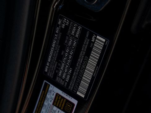 Certified 2025 Mercedes-Benz GLS 450 4MATIC image 18