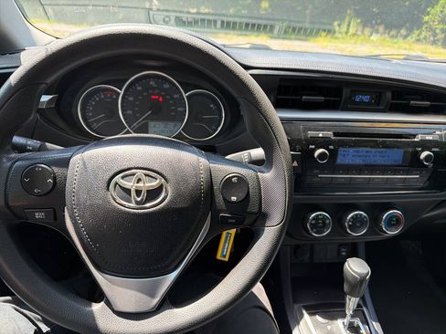 Used 2014 Toyota Corolla L FWD image 26