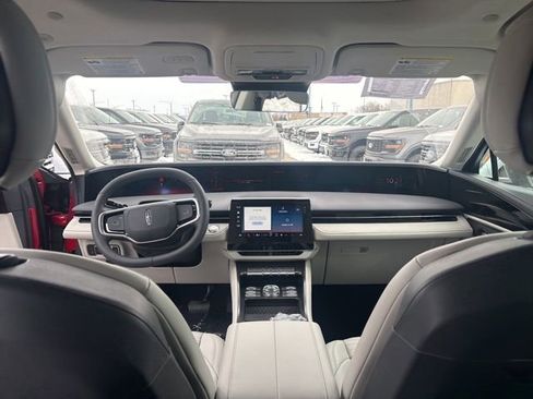 New 2026 Lincoln Nautilus Reserve w/ Jet Appearance Package image 30