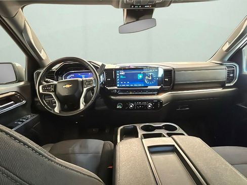 Used 2024 Chevrolet Silverado 1500 LT w/ Protection Package image 9