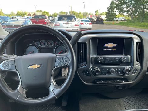 Used 2018 Chevrolet Silverado 1500 LT w/ All Star Edition AWD/4WD image 3