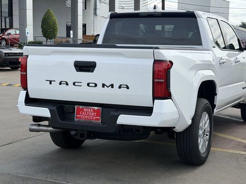 Used 2026 Toyota Tacoma SR5 image 6