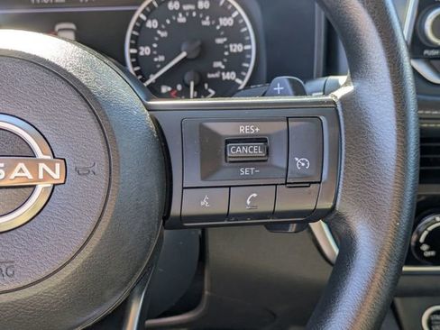 Used 2023 Nissan Rogue S image 21