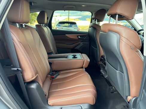 Certified 2023 Acura MDX w/Technology Package image 16