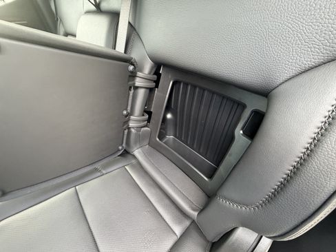Used 2025 GMC Sierra 1500 Denali AWD/4WD image 18