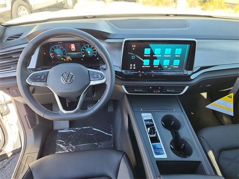 New 2026 Volkswagen Atlas Cross Sport SE image 9