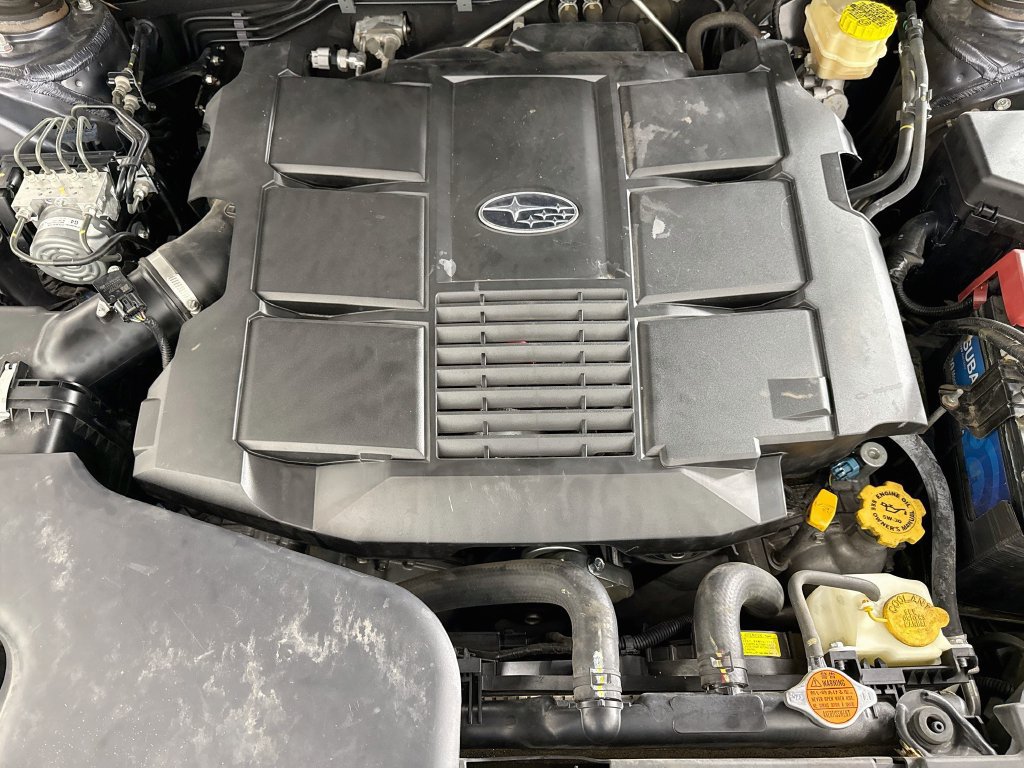 Used 2016 Subaru Outback 3.6R Limited AWD/4WD image 32