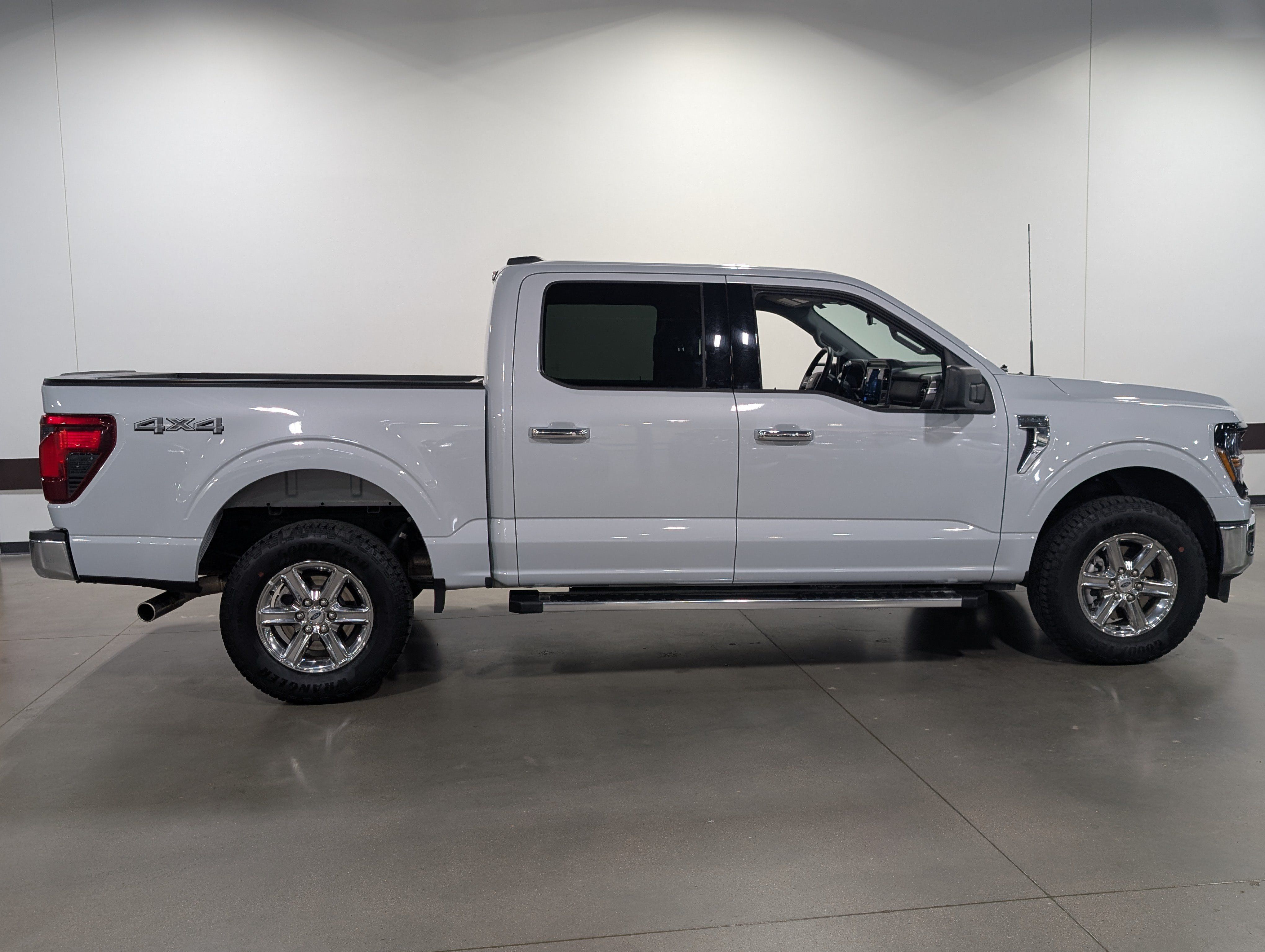 Used 2025 Ford F150 XLT w/ Equipment Group 301A Standard AWD/4WD image 8