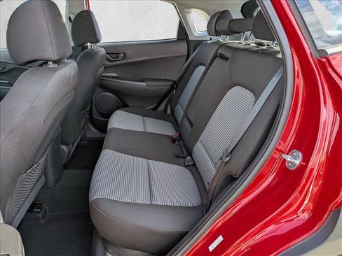 Used 2020 Hyundai Kona SE w/ Cargo Package FWD image 17