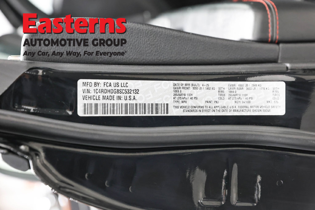 Used 2025 Dodge Durango GT RWD image 37