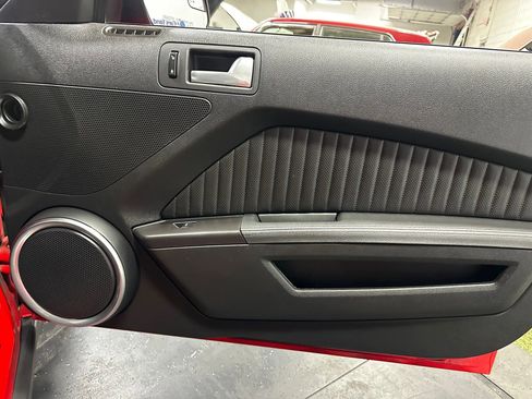 Used 2011 Ford Mustang Shelby GT500 w/ SVT Performance Pkg image 17