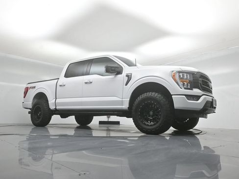 Used 2022 Ford F150 XLT w/ Equipment Group 302A High AWD/4WD image 3