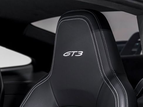 Used 2024 Porsche 911 GT3 image 19