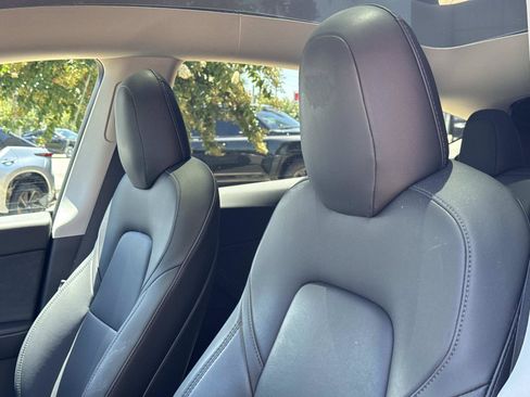 Used 2020 Tesla Model Y Long Range AWD/4WD image 13