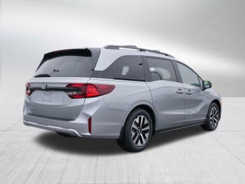 New 2026 Honda Odyssey EX-L image 3