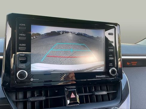 Used 2022 Toyota Corolla LE FWD image 26