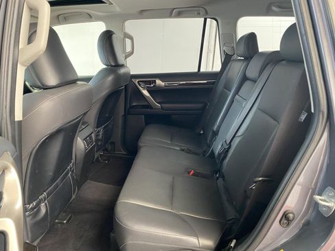 Used 2018 Lexus GX 460 Premium w/ Navigation Package image 17