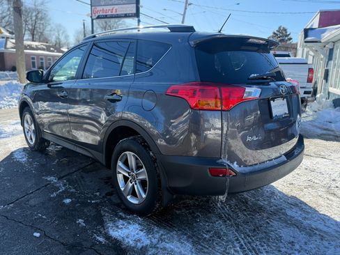 Used 2015 Toyota RAV4 XLE image 3
