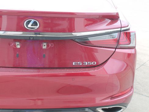 Used 2019 Lexus ES 350 F Sport w/ Accessory Package 2 image 4