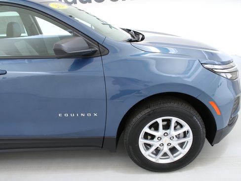 Used 2024 Chevrolet Equinox LS w/ LPO, Floor Liner Package image 11