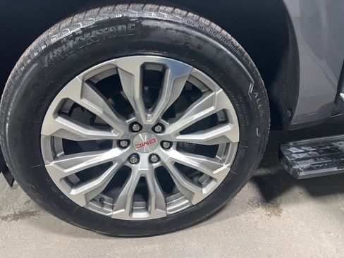 Used 2021 GMC Yukon Denali w/ Denali Premium Package image 49