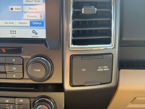 Used 2017 Ford F150 XLT w/ Equipment Group 302A Luxury AWD/4WD image 21