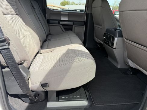 Used 2022 Ford F250 XLT w/ Black Appearance Package AWD/4WD image 13