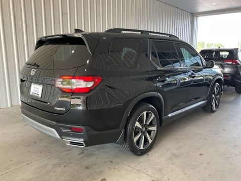 Certified 2023 Honda Pilot Touring image 26