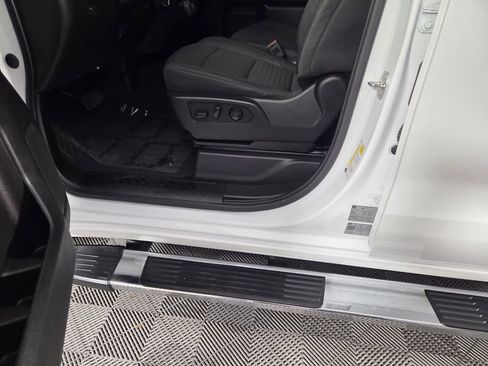 Used 2024 Chevrolet Silverado 1500 Custom RWD image 11