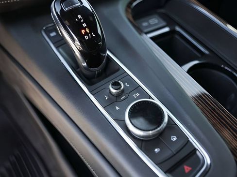 Certified 2024 Cadillac Escalade Premium Luxury RWD image 20