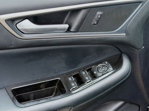 Used 2020 Ford Edge SEL w/ Convenience Package image 22