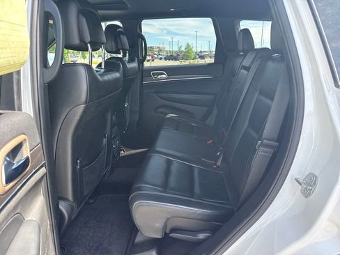 Used 2017 Jeep Grand Cherokee Limited AWD/4WD image 26