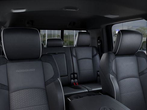 New 2026 RAM 2500 Laramie AWD/4WD image 26