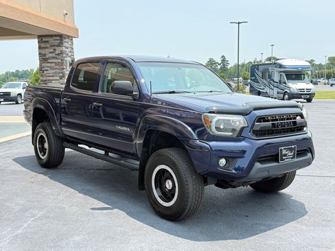 Used 2013 Toyota Tacoma 4x4 Double Cab w/ TRD Off-Road Pkg image 6