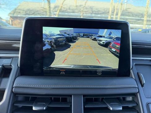 Used 2022 GMC Yukon XL AT4 image 23