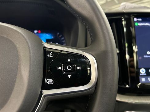 Certified 2025 Volvo XC60 B5 Plus image 14