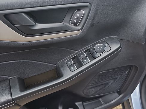 Used 2022 Ford Escape SE AWD/4WD image 19